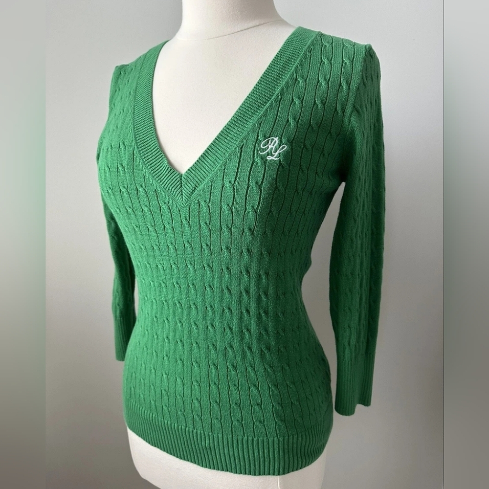 Ralph Lauren Vintage Kelly Green Cable Knit Sweater V-Neck RL Logo Preppy
